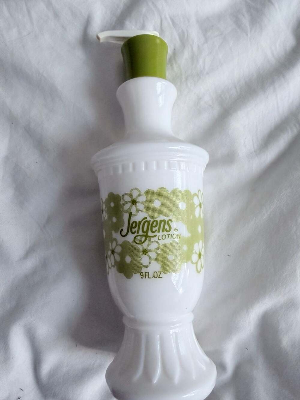 Vintage Jergens Lotion Milk Glass Dispenser Bottle White with Green Daisy Floral